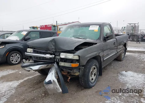 2002 Chevrolet Silverado 1500 from USA, damaged, VIN 1GCEC14T72Z251913